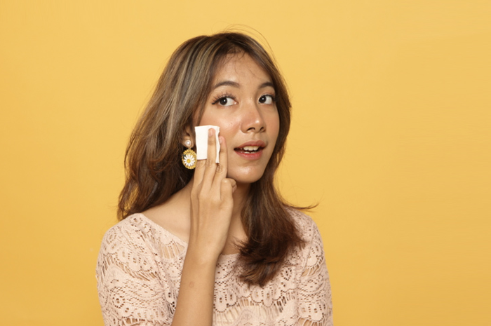 Kulit Glowing dengan Rangkaian Evershine Rose Series yang Cocok Selama #DiRumahAjaBisaCantik