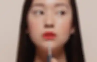 Rekomendasi Lip Tint Murah Buat Sehari-hari. Ada yang Dipakai Seleb!