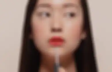 Enggak Natural, Hindari 5 Kesalahan Ini Saat Pakai Lip Tint, Ya!