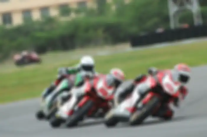 Rheza Dhanica ungguli rekan setim nya di kelas AP250cc