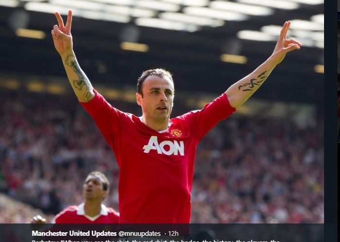 Striker asal Bulgaria, Dimitar Berbatov, saat membela Manchester United.