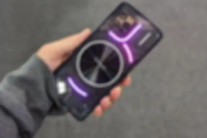 Desain Unihertz Luna, smartphone transparan mirip Nothing Phone yang diumumkan di MWC 2023.