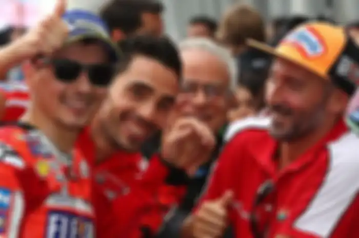 Max Biaggi bareng Lorenzo