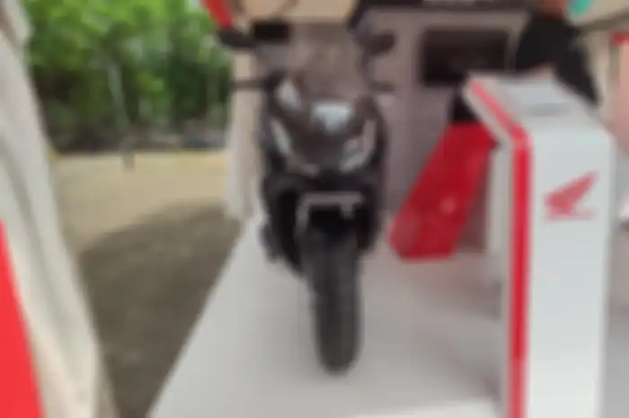 Gambar ilustrasi. Buruan sikat promo Honda ADV 160 di Otobursa Tumplek Blek 2022.