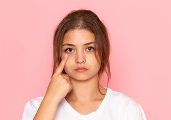 Singkirkan Skincare, Mata Panda Langsung Hilang Secara Alami dengan Bumbu Murah Meriah yang Ada di Dapur ini!