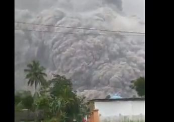 Gunung Semeru Erupsi, 1 Orang Meninggal Dunia dan Ada Satu Desa yang Hampir Semua Rumahnya Hancur, Evakuasi Sempat Lamban Gegara Lumpur