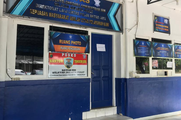 Satpas SIM Polsek Kemayoran Jakarta Pusat  hanya melayani perpanjang SIM A dan SIM C
