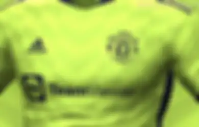 Netizen Sarankan Man United Pakai Jersey Kuning untuk 'Buang Kesialan'