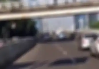 Cerita Miris Dibalik Pemotor Wanita yang Tertabrak Mobil di Jalan Layang Kasablanka