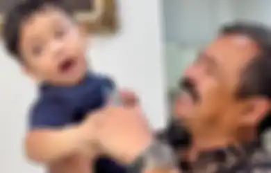 Gala Sky Anteng dalam Gendongannya, Terungkap Kisah Pilu Ansori di Balik Perjuangannya Selamatkan Anak Vanessa Angel: Lihat Matanya Gak Kuat