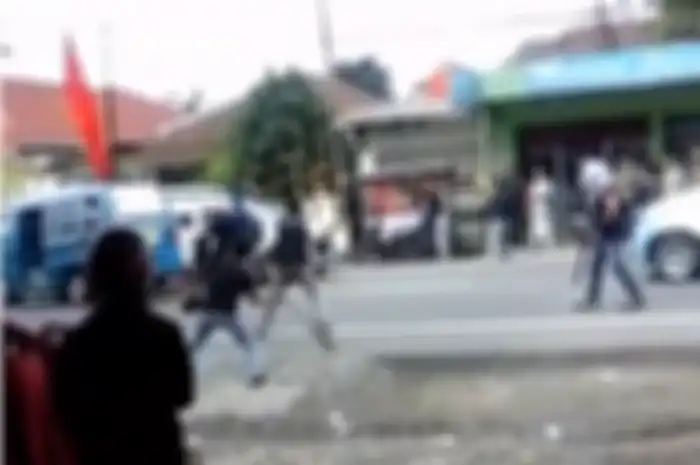 Cuplikan video bentrokan di Bogor