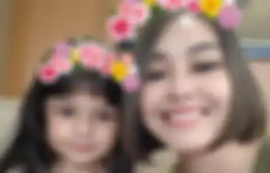 Kompak dengan Evan Sanders Bawakan Kue dan Nyanyikan Lagu untuk Fara Shakilla, Amanda Manopo Beri Hadiah Mewah Ini untuk Reyna Ikatan Cinta