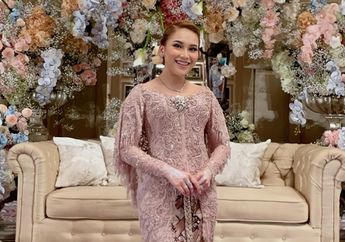 Paranormal ini Sebut Ada Makhluk Ghaib Mengerikan Ikuti Ayu Ting Ting, Sang Pelantun Alamat Palsu Disebut Kena Karma Masa Lalu hingga Gagal Nikah