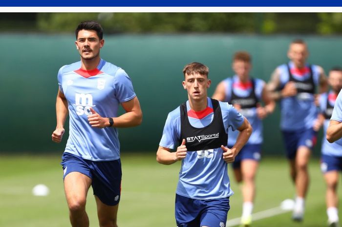 Elkan Baggott dalam sesi latihan perdana Ipswich Town