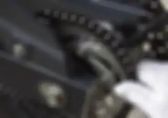 Biar Enggak Ada Masalah, Sebelum Setel Rantai Motor Perhatikan Tanda Ini