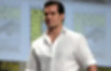 Henry Cavill Resmi Nggak Jadi Superman Lagi untuk DC Universe 