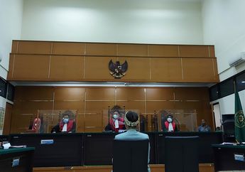 Sudah Tak Kuat Lagi, Nikita Mirzani Akhirnya Dilarikan ke RS karena Pengapuran Tulang Leher: Selama Ini Ditahan aja Sakitnya 