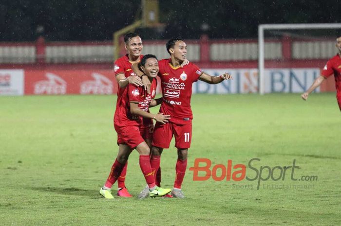 Persija Jakarta merayakan gol yang dicetak Evan Dimas dalam laga pekan ke-3 Shopee Liga 1 2020 melawan Bhayangkara FC, Sabtu (14/3/2020) di Stadion PTIK, Jakarta.