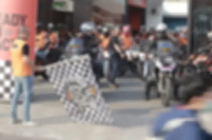 KTM Ride To The EDGE