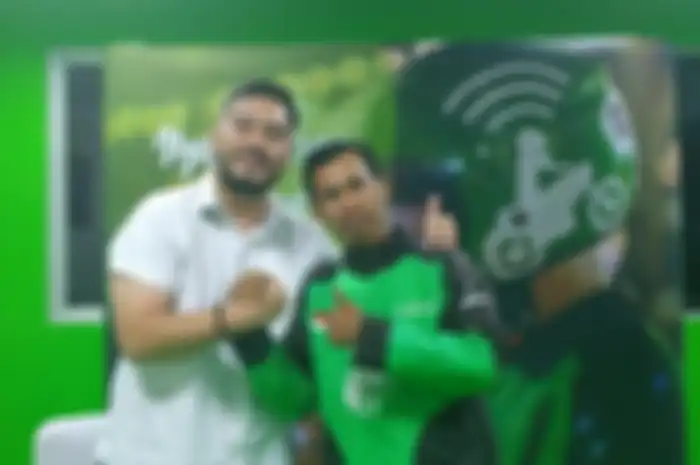 Anton, driver ojek online yang mendapat dana Rp 90 juta dan motor baru