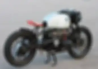 Body Langsing! BMW R100 Jadi Bobber Cafe Pakai Spare Part GSX-R Jadi Tambah Sangar