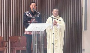 AHY Hadiri Misa Vigili Paskah di Gereja Katolik Kalvari, Suami Annisa Pohan Beri Pesan Penting Soal Toleransi