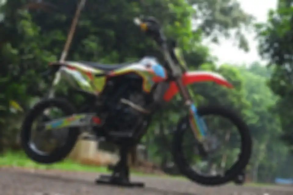 Modifikasi Suzuki GSX-R150 jadi motor trail