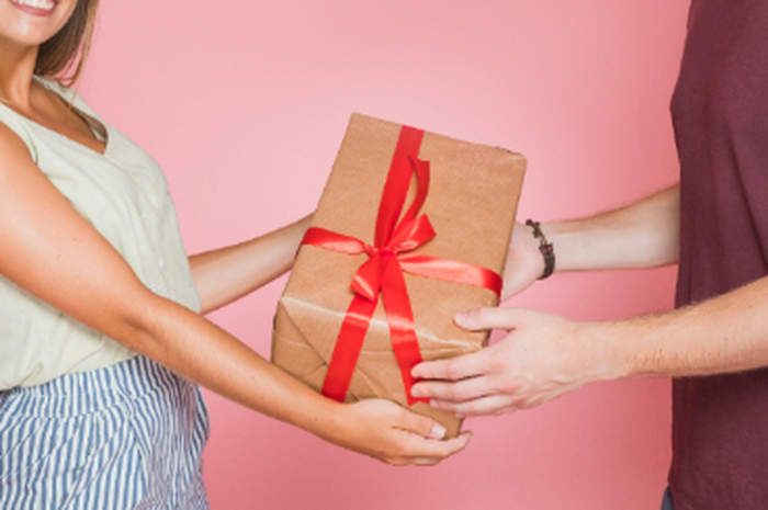 Hadiah buat bos tidak selalu harus besar