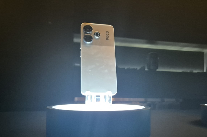 POCO M6
