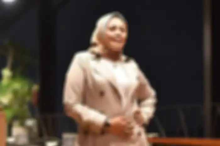 Elly Sugigi