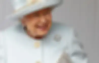 Bukan Pangeran Philip, Pria ini yang Paling Sering Menemani Ratu Elizabeth II Bepergian