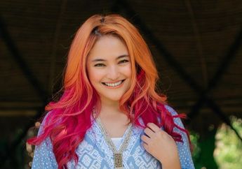 &lsquo;Kalau Ibu Pergi, Ibu Akan Bahagia,&rsquo; Marshanda Sampaikan Pesan Haru untuk Putri Tunggalnya Usai Divonis Tumor Payudara, Kenali Gejala dan Penyebab Penyakit Ini!