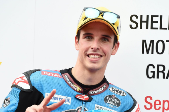 Pembalap Marc VDS, Alex Marquez, setelah meraih pole position seri balap Moto2 GP Malaysia di Sirkuit Sepang, 2 November 2019.