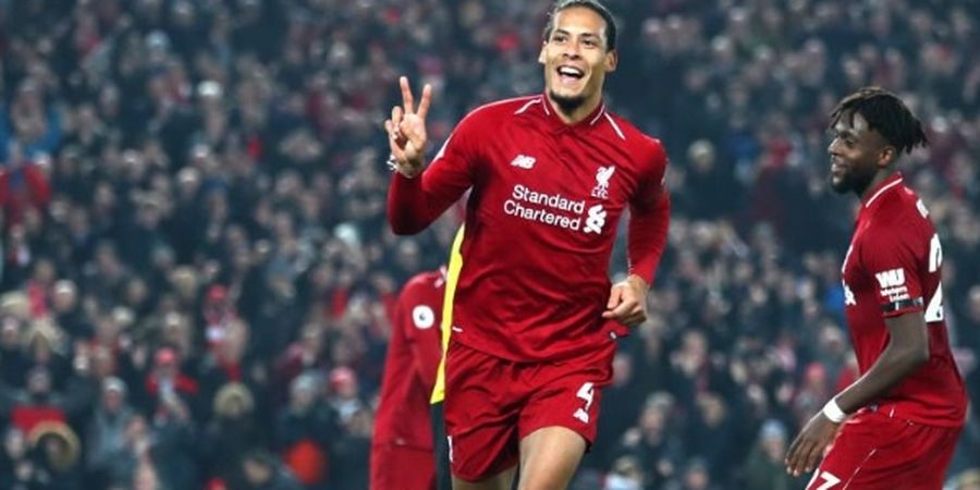 VIDEO - Tak Cuma Jago Duel Atas, Virgil van Dijk Pun Punya Umpan Keren