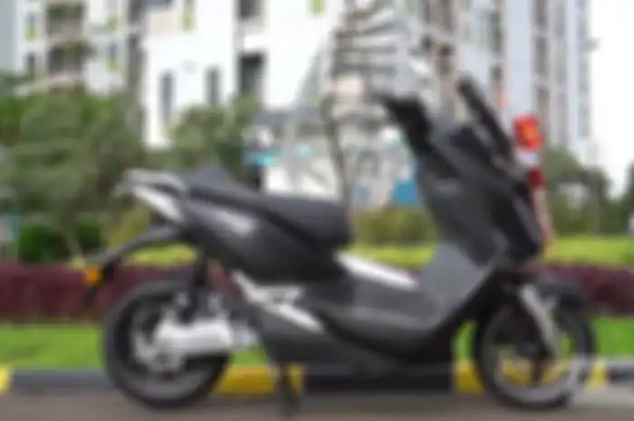 Wuih, ini dia konsumen pertama motor listrik United T-1800 brother!
