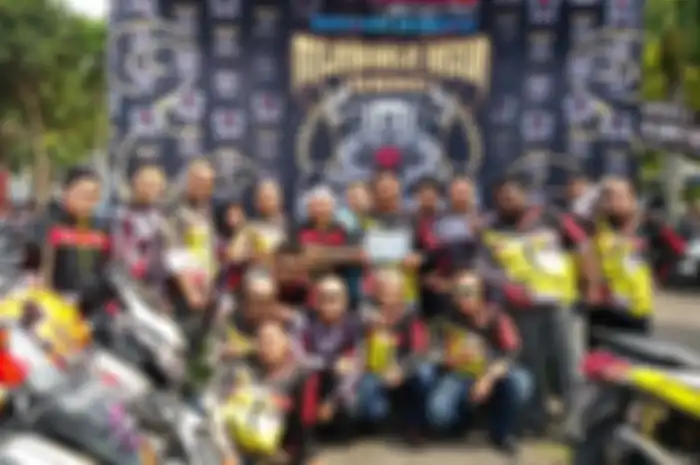 Jempol.. Depok Max Owners Silaturahmi Sambil Berbagi ke Garut