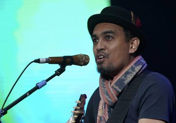 Jenazah Glenn Fredly Sudah Dibawa Pergi dari Rumah Sakit  Menggunakan Ambulace Bertuliskan Heaven