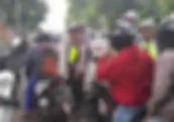 Street Manners: Jangan Sampai Jadi Korban, Kenali Ciri-ciri Polisi Gadungan di Jalan Raya