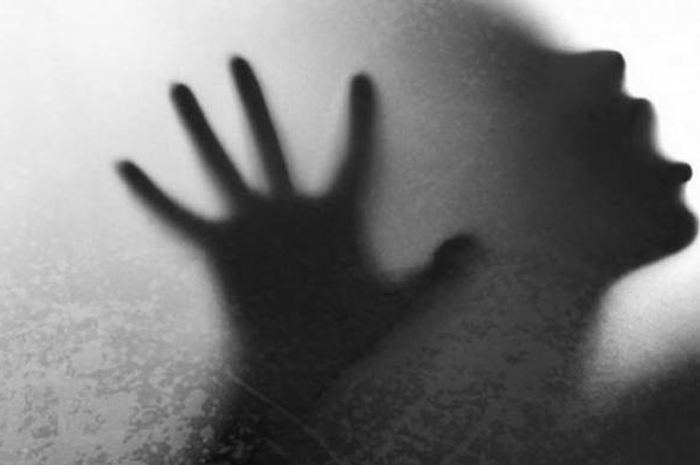 Dengar suara jeritan seorang guru syok pergoki kondisi siswinya di toilet sekolah