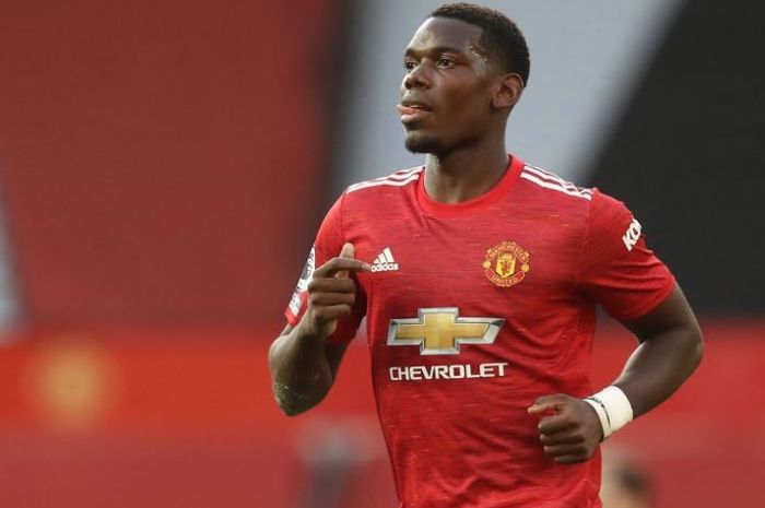 Paul Pogba merayakan golnya ke gawang Brighton and Hove Albion.