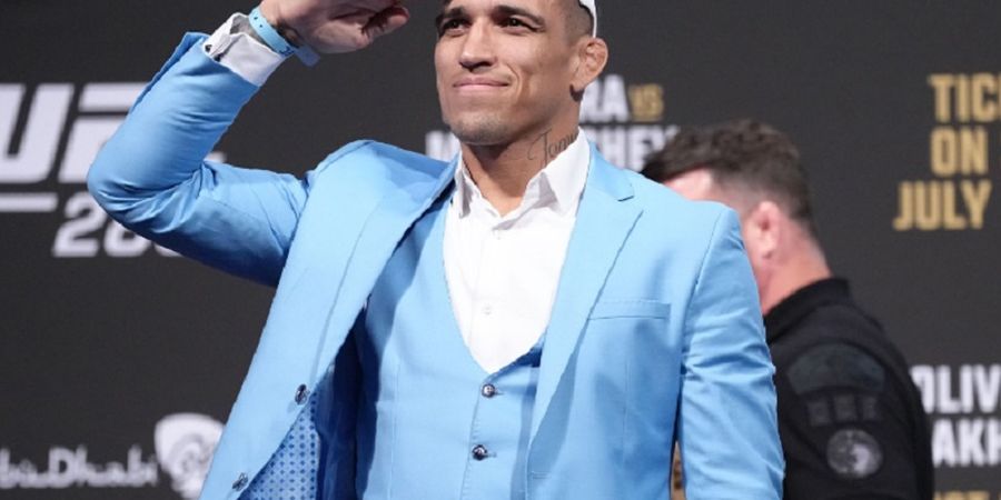 Charles Oliveira Bakal Comeback pada Awal 2023, Sebut 2 Nama