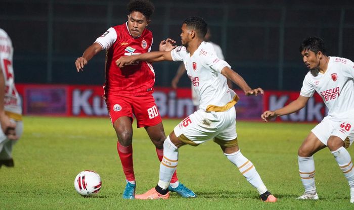 Pemain Persija Jakarta Braif Fatari,  di laga lawan PSM Makassar di Piala Menpora 2021, di Stadion Kanjuruhan, Malang, Jawa Timur, pada Senin (22/3/2021)