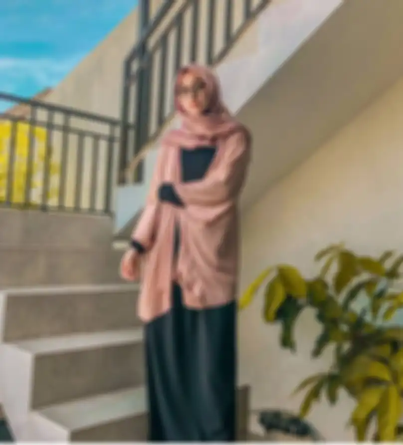 Maya bercita-cita jadi dosen