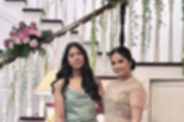 Penampilan menawan anak AHY dan sang mama, Annisa Pohan kenakan dress