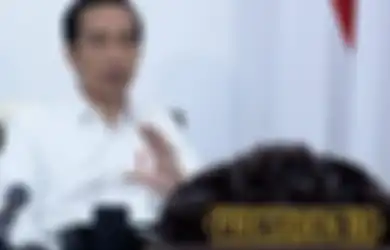 Marah Besar Lihat Kerja Pembantunya yang Seperti Kura-kura, Tangan Jokowi Sampai Gemetar Saat Bicara di Atas Podium, Ancam Lakukan Resuffle Kabinet: Bukan Sekadar Pencitraan?