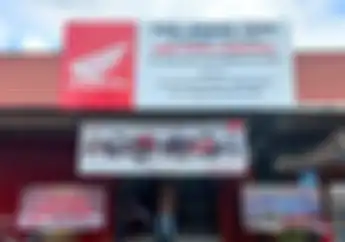 Asyik Banget Siswa SMK PGRI 2 Badung Bali Punya Bengkel Resmi Motor