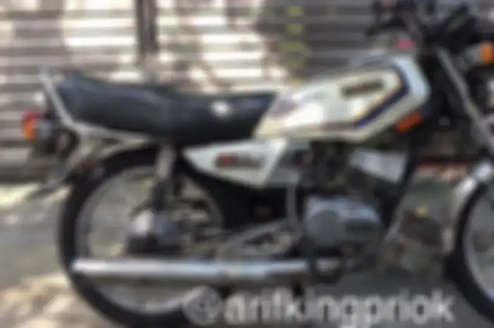 Yamaha RX-King warna putih, langka nih