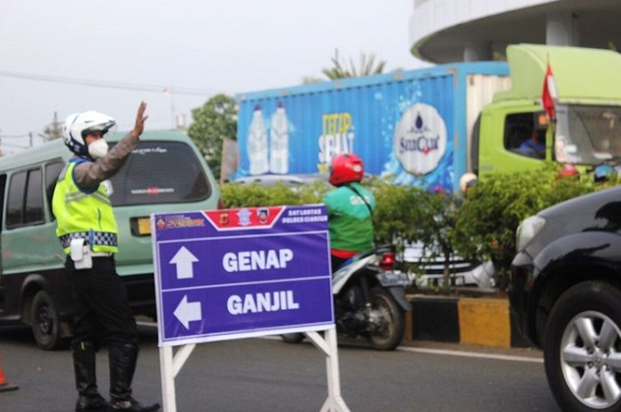 Ilustrasi ganjil genap selama libur Tahun Baru