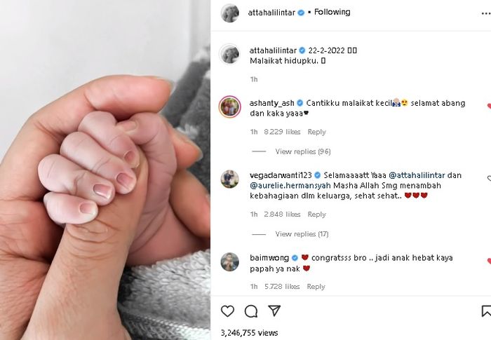 Unggahan Atta Halilintar tentang  pertama yang baru saja lahir. 