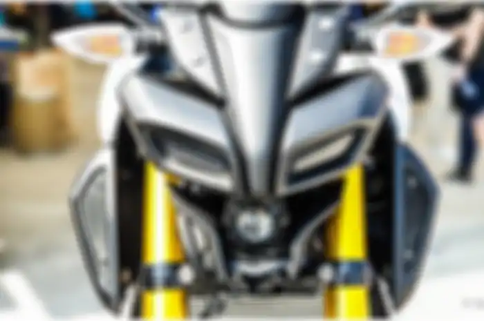 Headlamp MT-15 punya kemiripan dengan MT-09